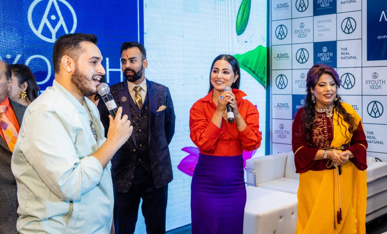 The Ayouthveda flagship store launch was inaugurated by the celebrity icon Hina Khan at Pacific Mall, NSP