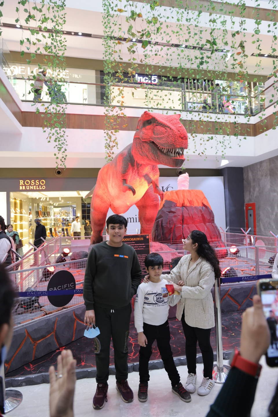 This December it is ‘Roaring Christmas’ in Pacific NSP Mall