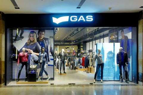 gas jeans store near me